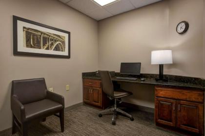 Country Inn & Suites by Radisson Red Wing MN - image 12