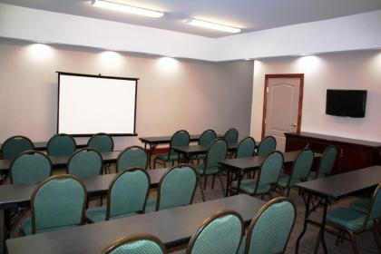 Country Inn & Suites by Radisson Red Wing MN - image 3