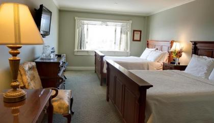 St James Hotel - image 4