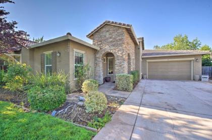 Pet-Friendly Family Home Less Than 5 Mi to Redding!