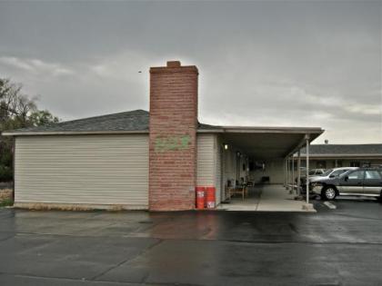 Hub Motel - image 3