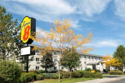 Super 8 by Wyndham Redmond Redmond