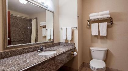 Best Western Refugio Inn - image 5