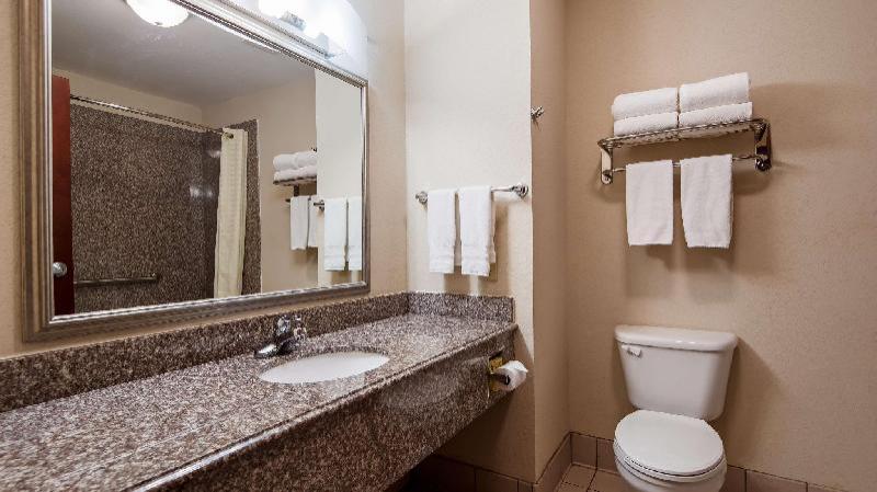 Best Western Refugio Inn - image 5
