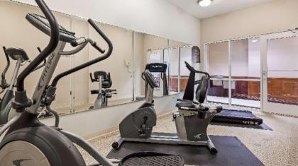 Best Western Refugio Inn - image 8