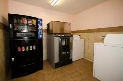 Americas Best Value Inn Refugio - image 12