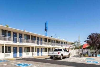 Motel 6-Reno NV - Virginia Plumb