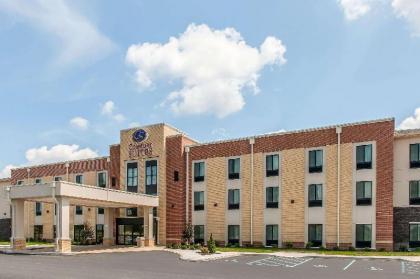 Comfort Suites Rensselaer near Fair Oaks Rensselaer 