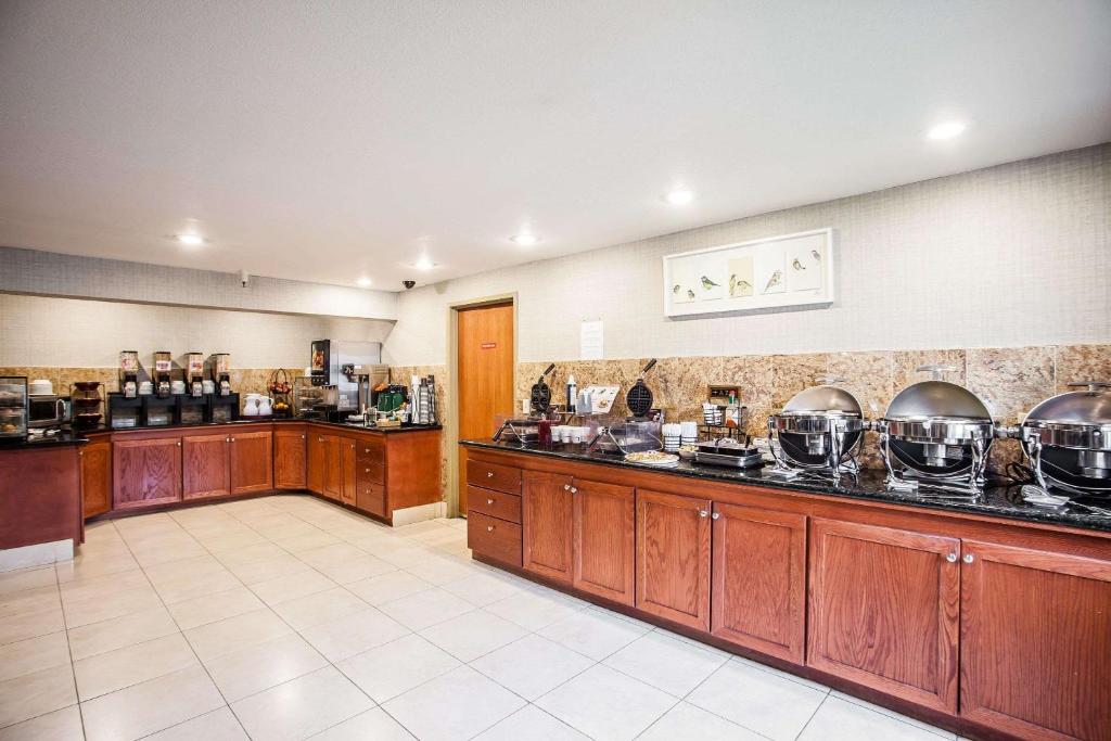 Clarion Inn Renton-Seattle - image 5