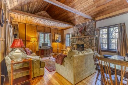 Bon Fir Cabin - image 11