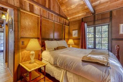 Bon Fir Cabin - image 14