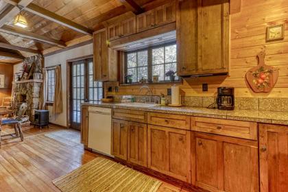 Bon Fir Cabin - image 4