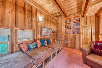 Sycamore Lodge - image 10
