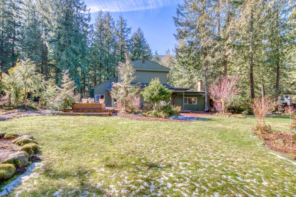 Rhododendron Retreat - main image