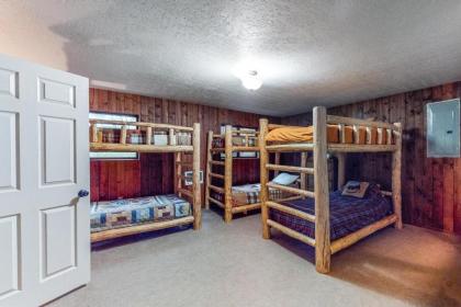 Big Bear River Retreat - image 15