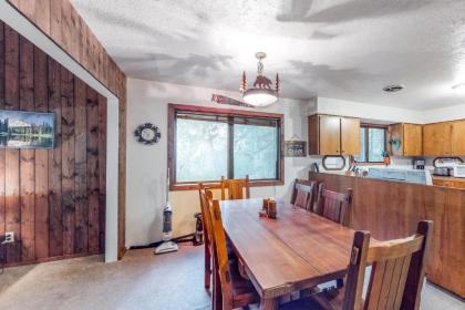 Big Bear River Retreat - image 2