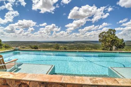 Exquisite Blame Her Ranch about 50 Mi to Santa Fe! - image 15