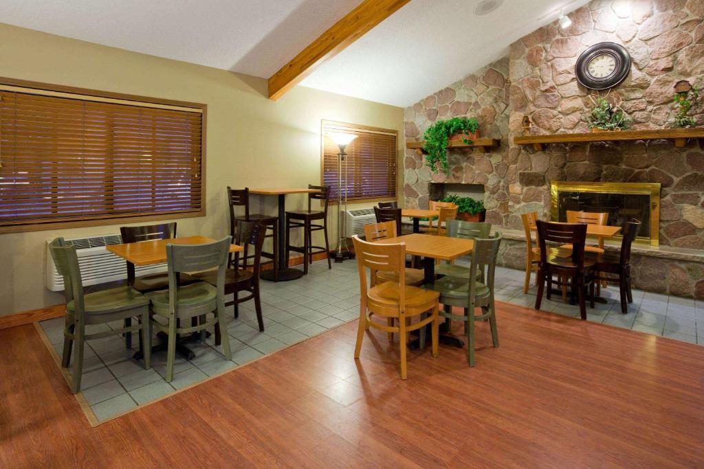 AmericInn by Wyndham Rice Lake - main image