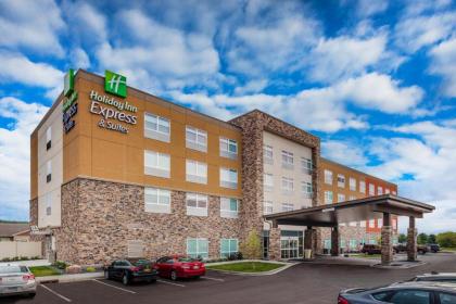 Holiday Inn Express & Suites - Rice Lake an IHG Hotel - image 1