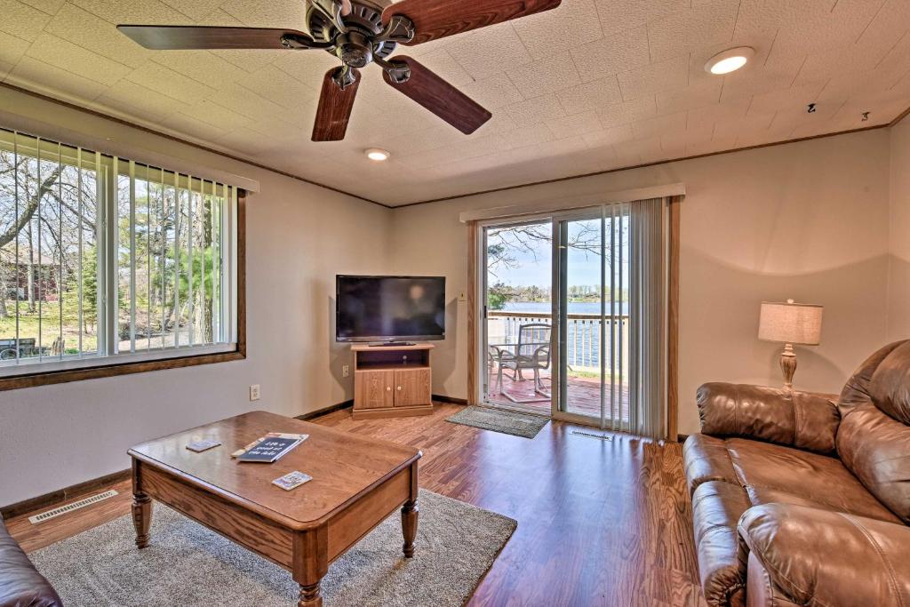 Remodeled Rice Lake Hideaway Home with Dock and Deck - image 2