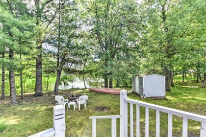 Fishermens Paradise with Fire Pit on Rice Lake! - image 4