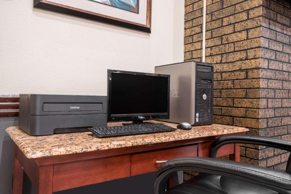 Baymont by Wyndham Bloomington MSP Airport - image 5