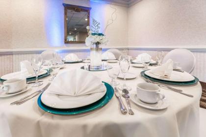 Quality Inn & Suites - image 3