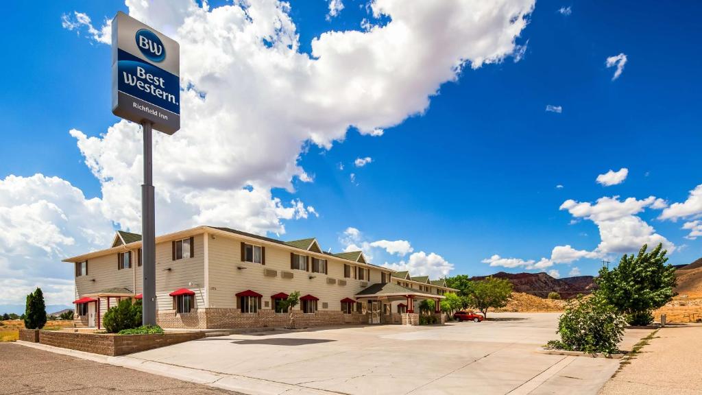 Best Western Richfield Inn - main image