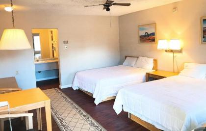 Appletree Inn - image 8