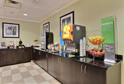 Hampton Inn Savannah-I-95/Richmond Hill - image 9