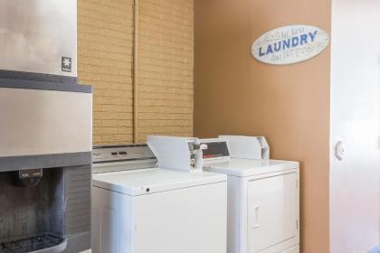 Travelodge by Wyndham Savannah Area/Richmond Hill - image 5
