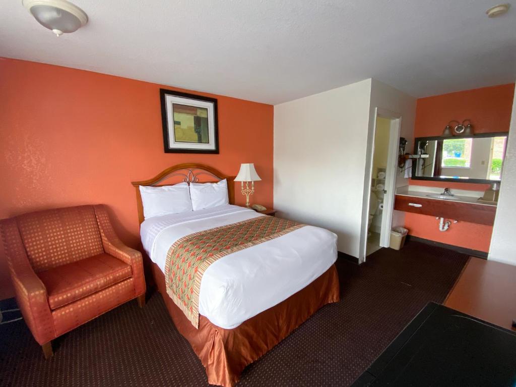 Royal Inn Richmond Hill- Savannah I-95 - image 2