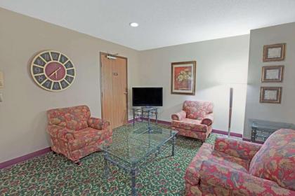 Baymont Inn & Suites Richmond - image 15