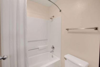 Baymont Inn & Suites Richmond - image 4