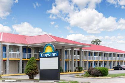 Days Inn By Wyndham Richmond Hill/savannah