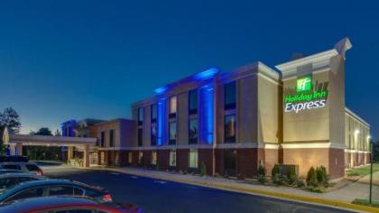 Holiday Inn Express Hotel  Suites midlothian turnpike an IHG Hotel Richmond