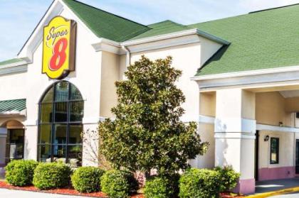 Super 8 by Wyndham Midlothian/Richmond Area - image 1