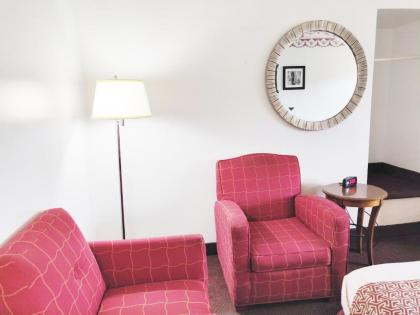 Countryside Inn Richmondville - image 9