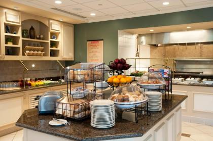 Hilton Garden Inn Ridgefield Park - image 2
