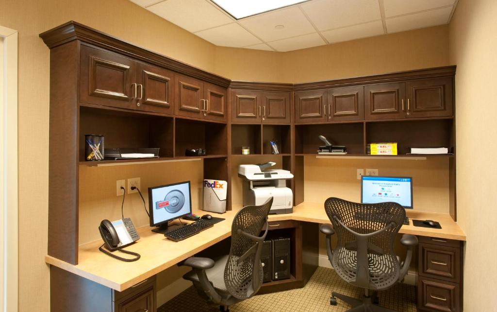 Hilton Garden Inn Ridgefield Park - image 7