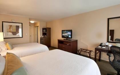 Hilton Garden Inn Ridgefield Park - image 9