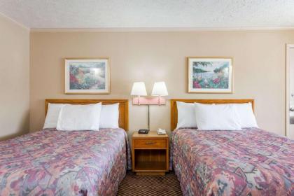 Travelodge by Wyndham Ridgeway Martinsville Area - image 8