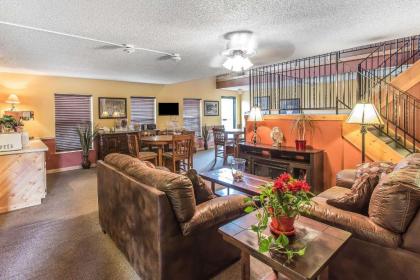 Rodeway Inn Rifle - image 10