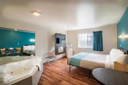 Motel 6-Rigby ID - image 11