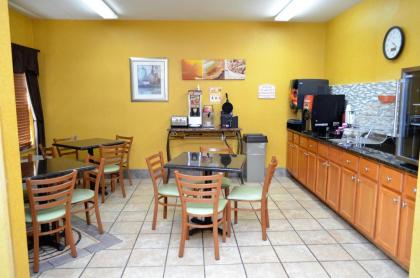 HomeTown Inn-Ringgold - image 9