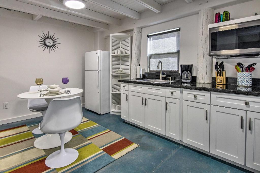 Soleil Suite Studio with Grill and Arroyo River Pier! - image 4