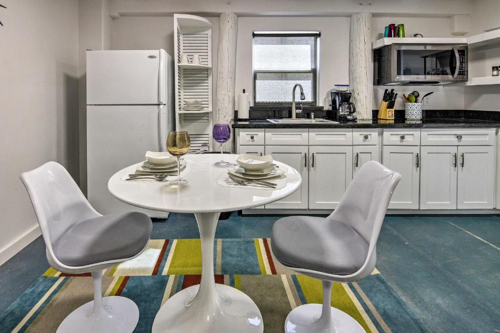 Soleil Suite Studio with Grill and Arroyo River Pier! - image 7