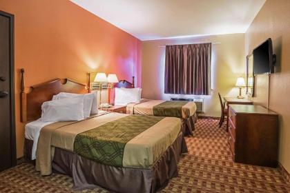 Econo Lodge Inn & Suites Ripley - image 9