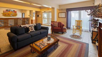 Best Western Bronco Inn - image 10
