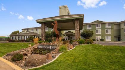 Best Western Bronco Inn - image 8